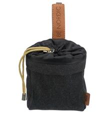 BE NORDIC pamlskovník/zásobník na sáčky na trus, 10 x14 cm písková BE NORDIC pamlskovník/zásobník na sáčky na trus, 10 x14 cm písková