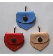 Trixie Adresář kožené srdíčko 5,5x5cm 1 ks černé Trixie Adresář kožené srdíčko 5,5x5cm 1 ks černé